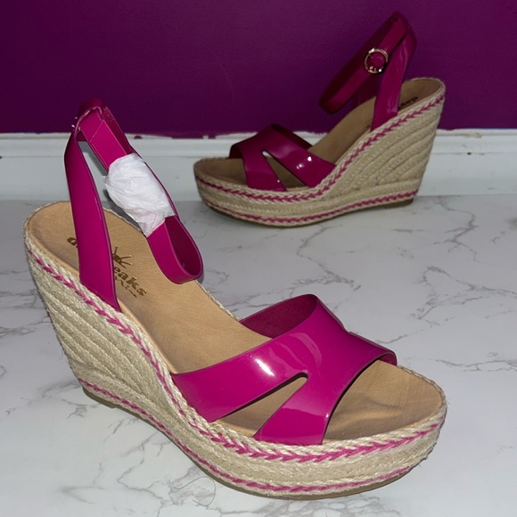 NWOT Estelle Berry Patent Pu - Picture 10 of 15